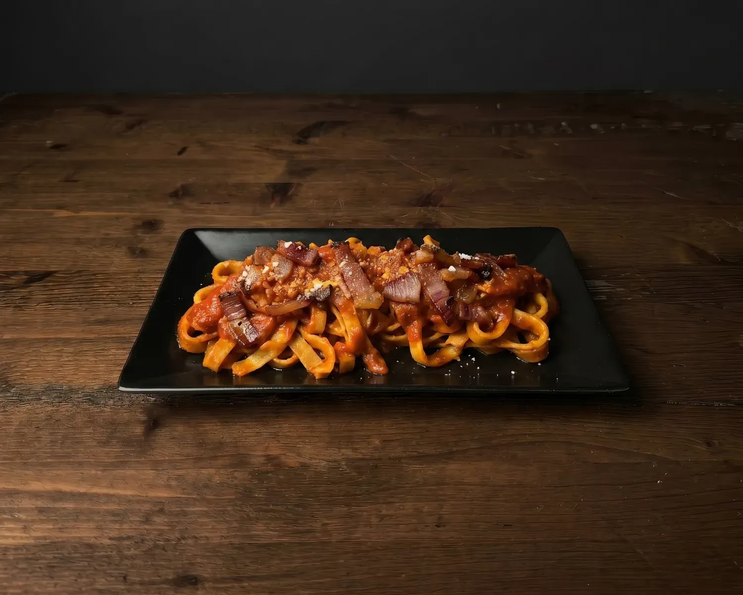 Tagliatelle/gnocchi all'amatriciana