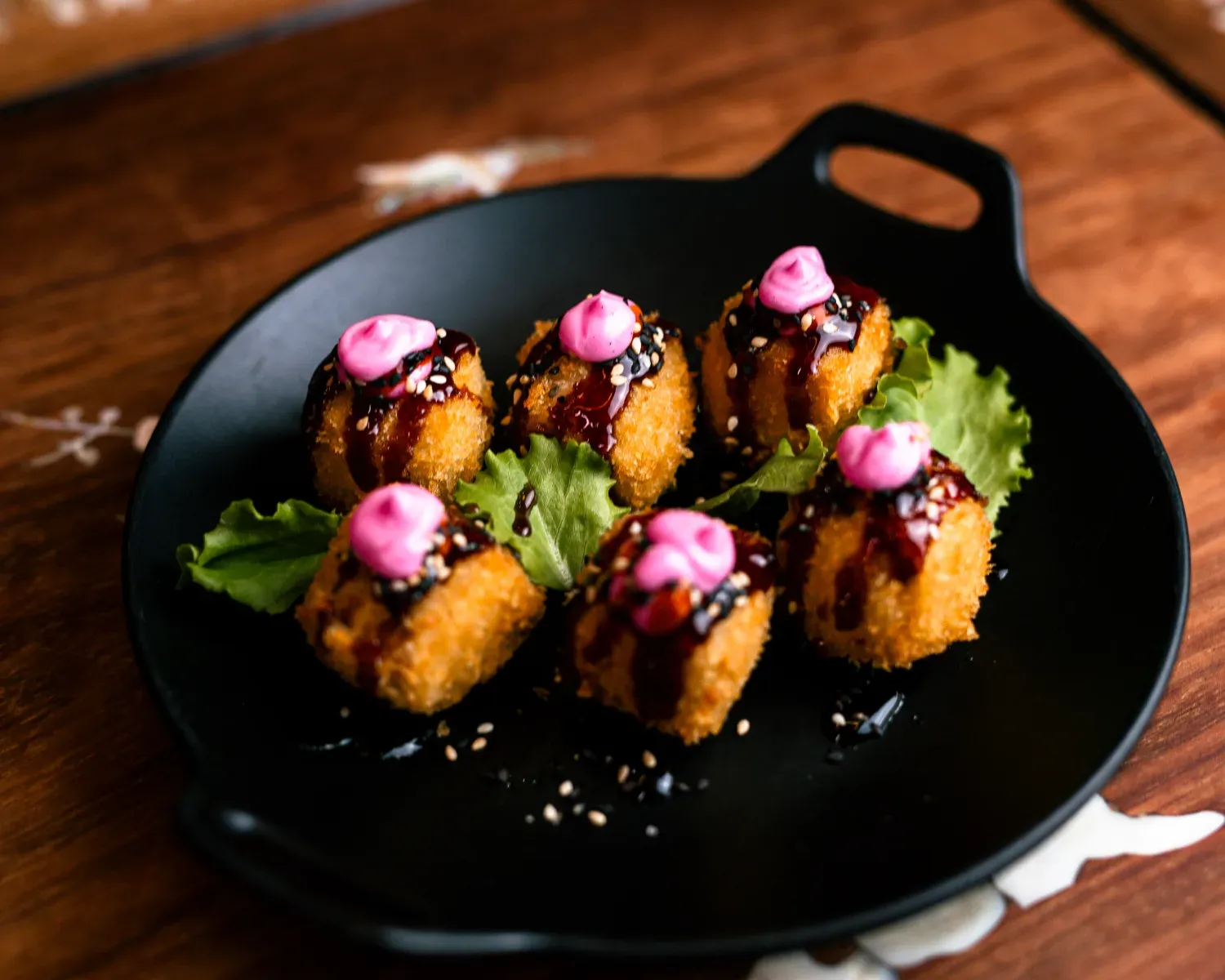 Toufu croccante con maionese al dragon fruit